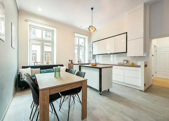 Red Brick Apartment Centrum